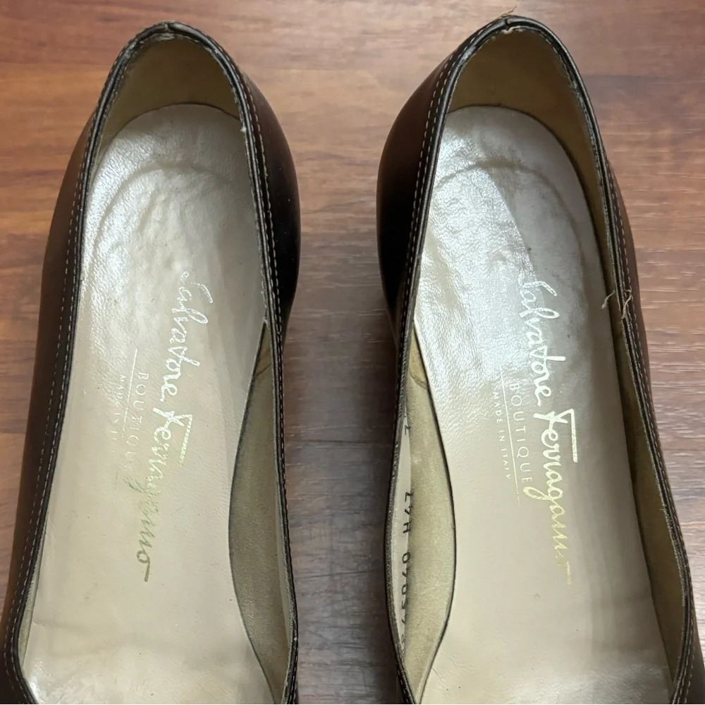 Salvador Ferragamo Bronze Leather Wedges Slip On Heels Size 7.5 - Picture 3 of 12